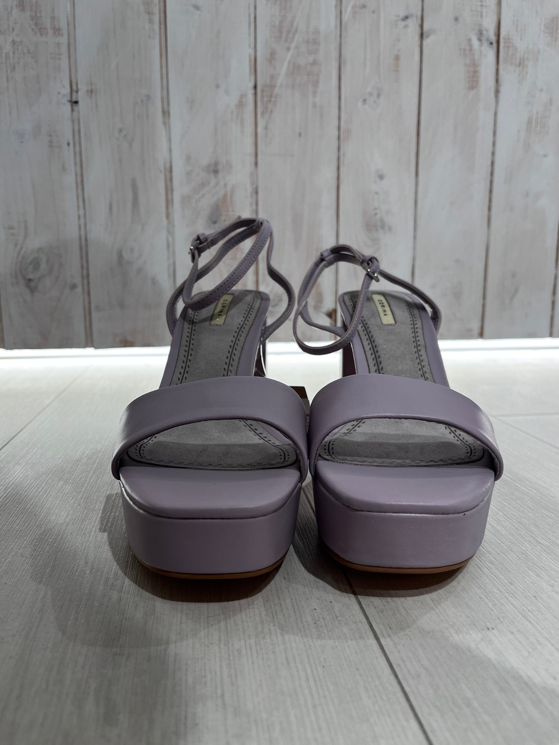 Lilac sandal