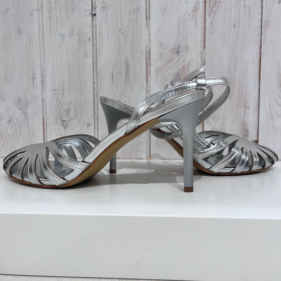 Dory silver heel